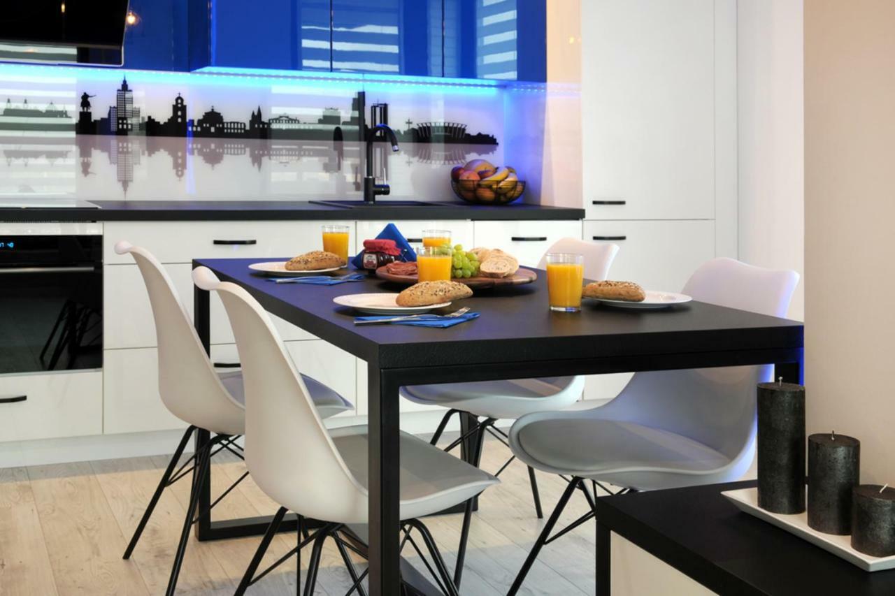 Bulwary Wislane P&O Serviced Apartments With Ac Varsavia Esterno foto