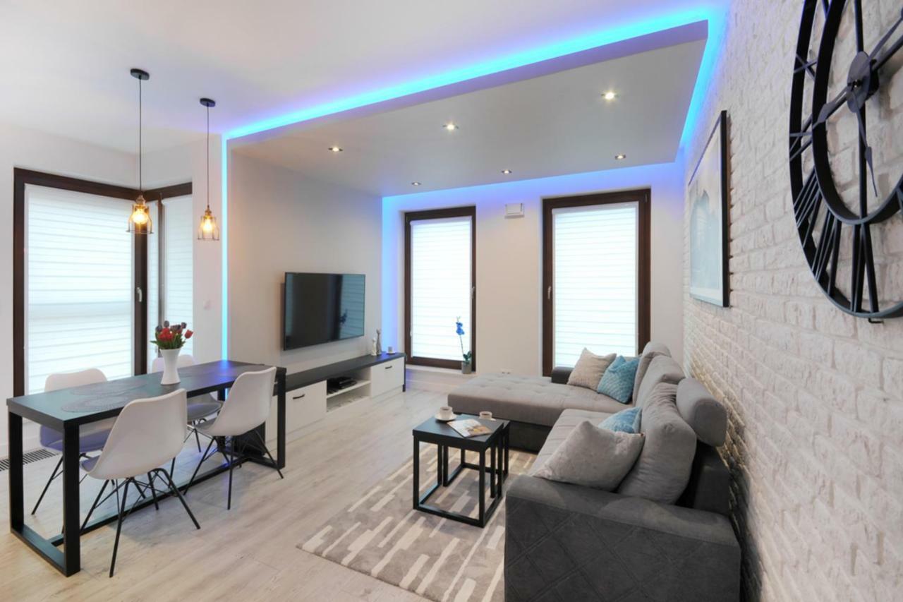 Bulwary Wislane P&O Serviced Apartments With Ac Varsavia Esterno foto