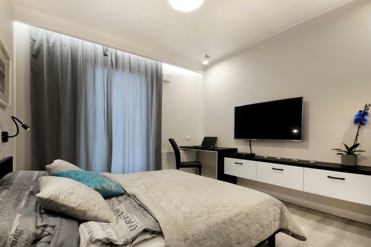 Bulwary Wislane P&O Serviced Apartments With Ac Varsavia Esterno foto